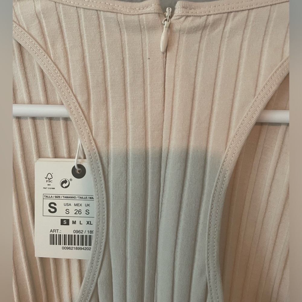 Zara Ribbed Sleeveless Bodysuit Romper‎ size S- Nude NWT - Picture 4 of 6